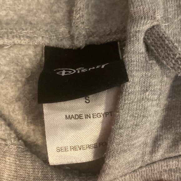 Disney Minnie Mouse lightweight hoodie!🐭🎀 - Picture 3 of 4